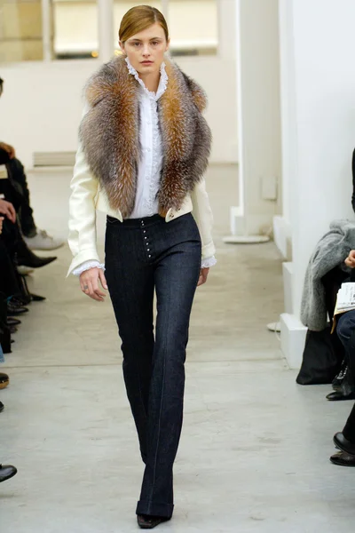 Look 18